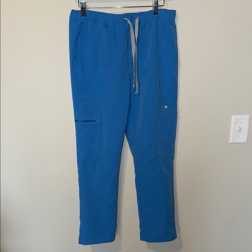 FIGS Cairo Cargo Scrub Pants Men’s Small Short Blue EUC Nurse Healthcare